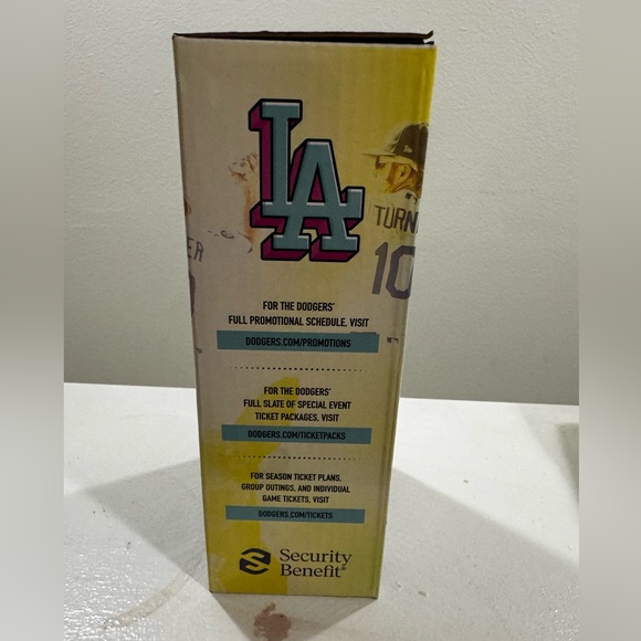 2022 Justin Turner Pitcher Bobblehead Dodgers NIB Never Opened - Picture 2 of 6